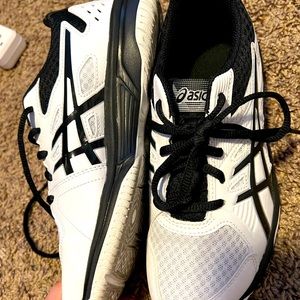 ASICS Youth Upcourt Volleyball Shoes